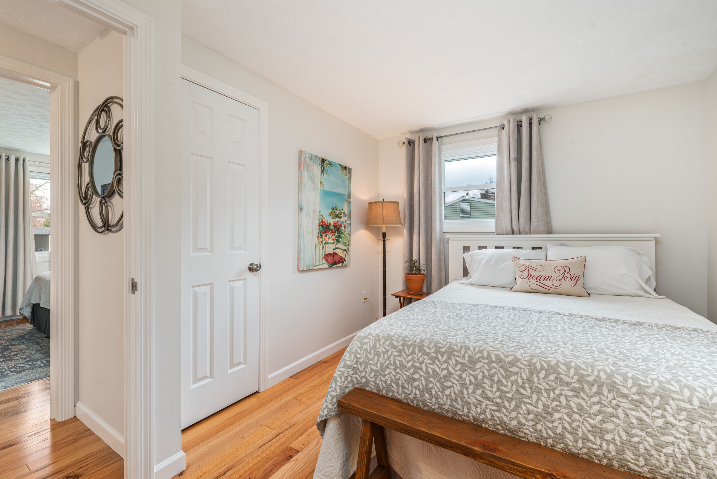 15 Oakwood Street