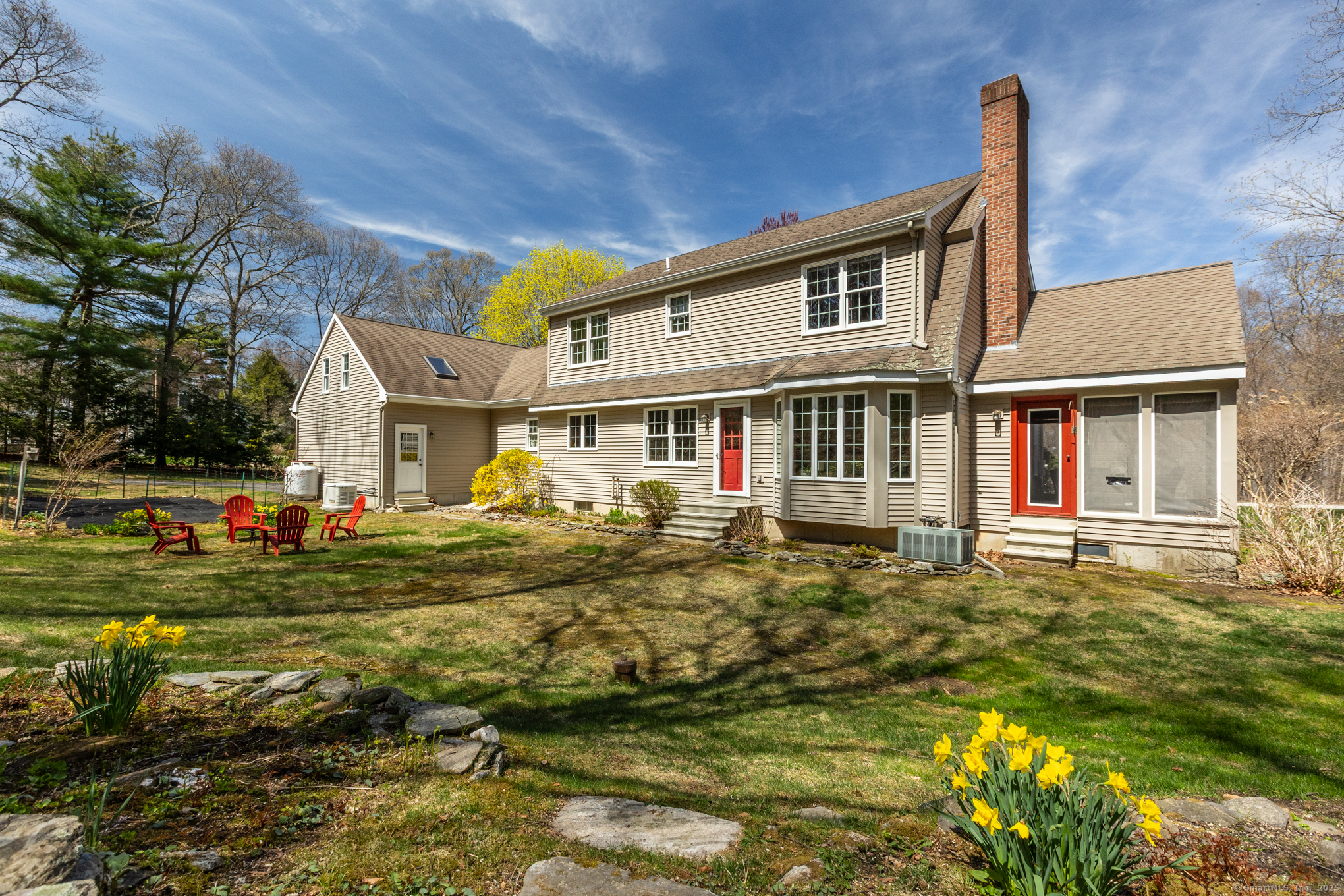 12 Dilaj Drive