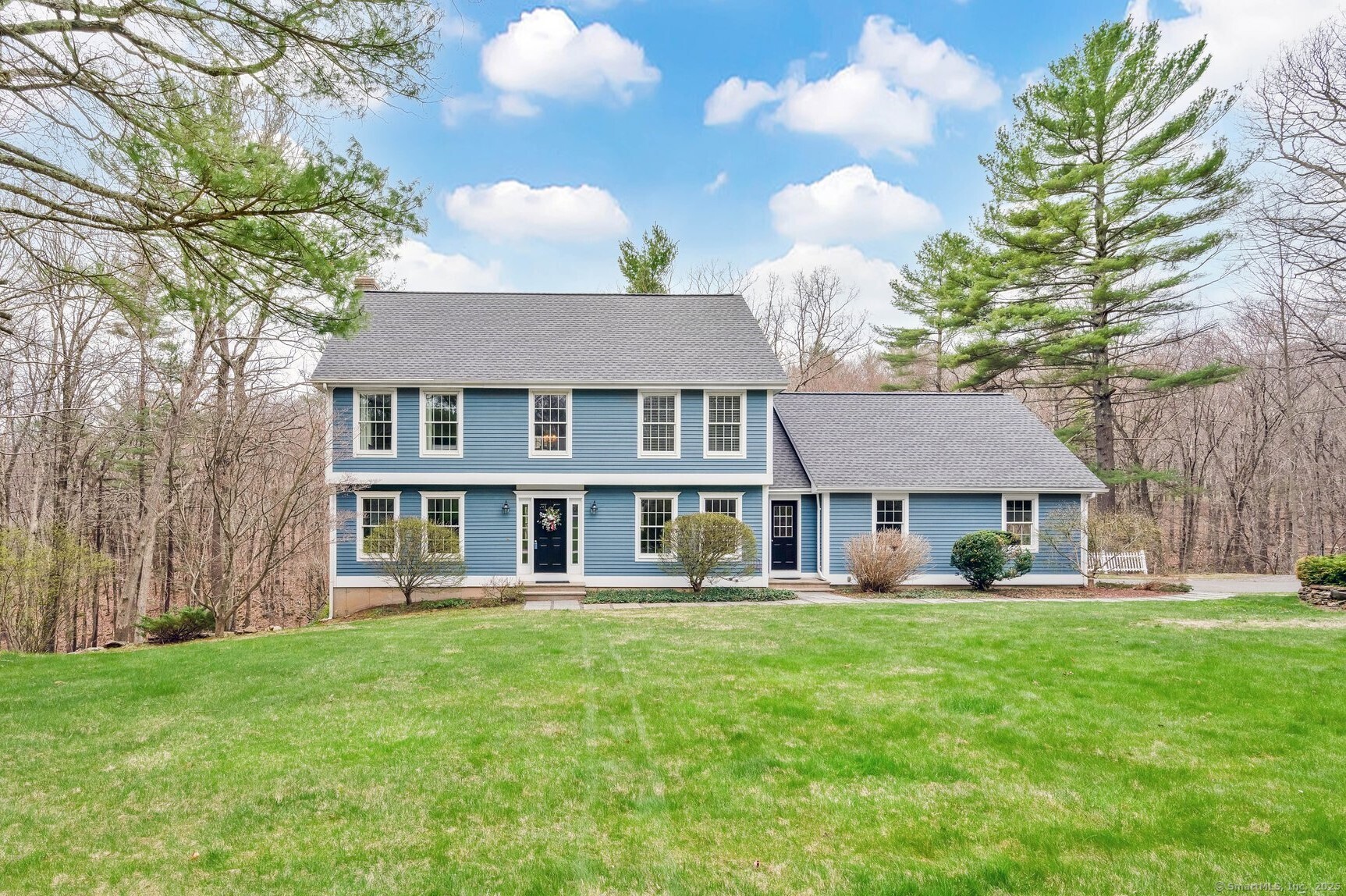 117 Woodhenge Drive