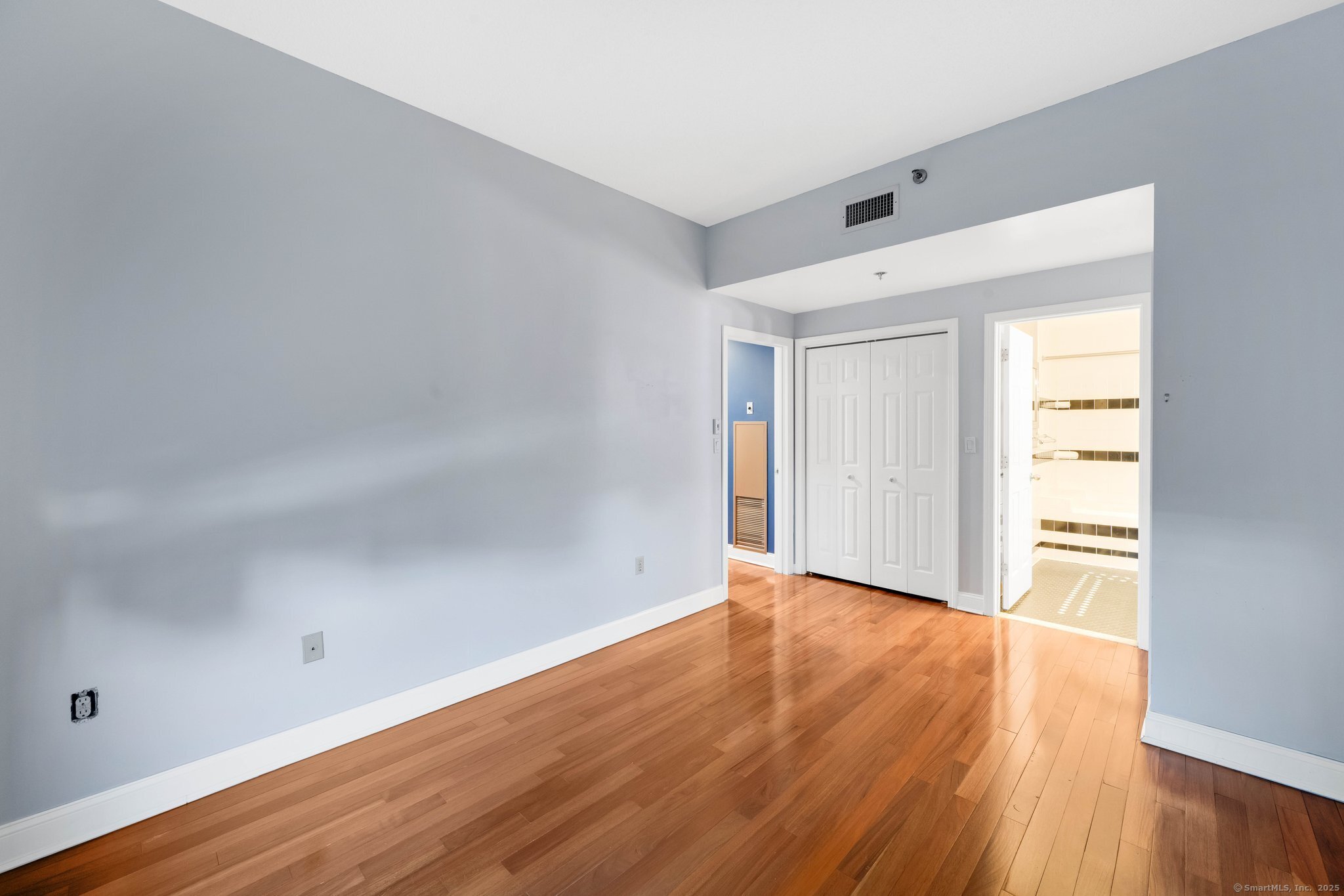 235 East River Drive APT 704
