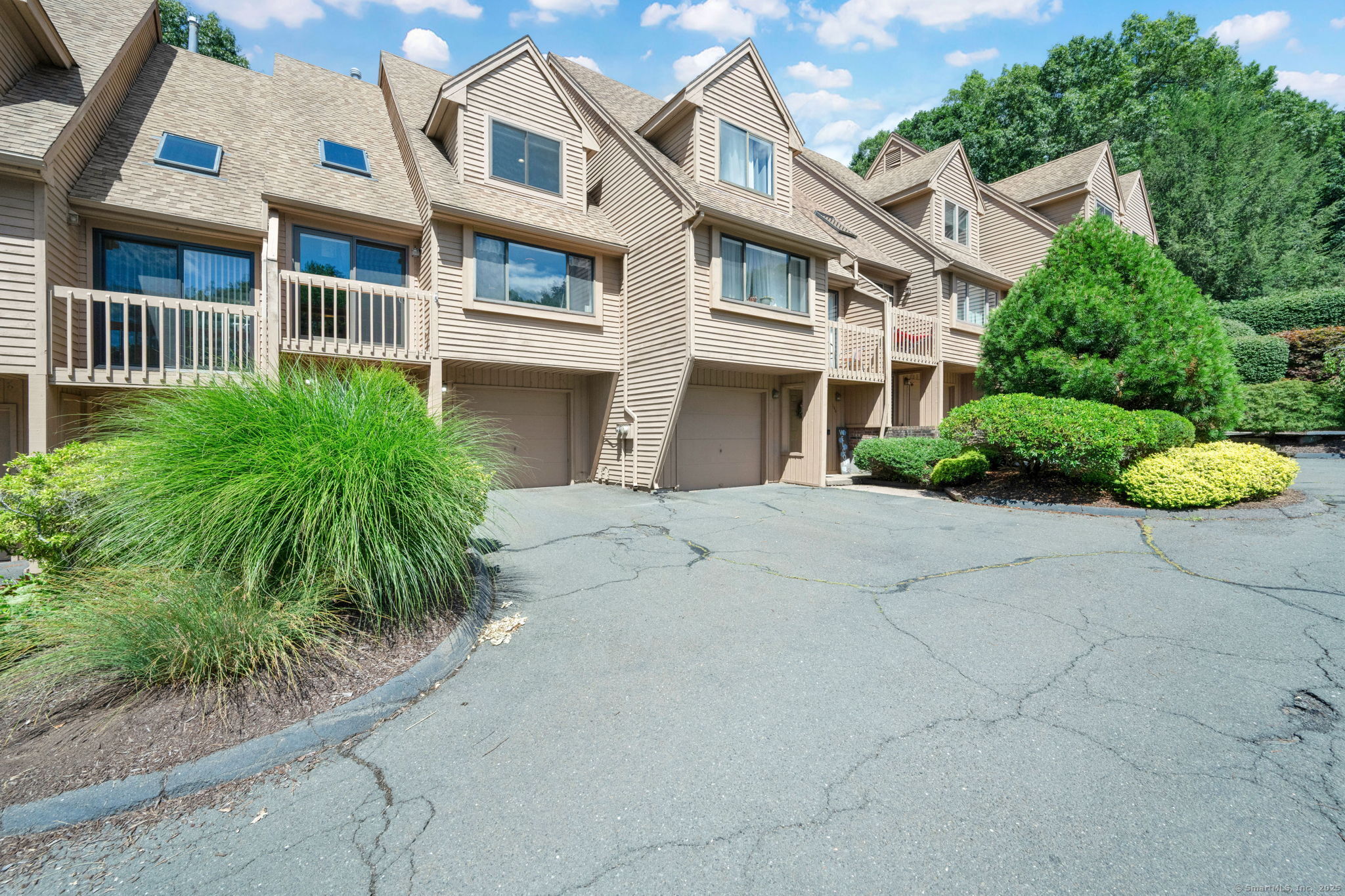 242 Talcottville Road 105
