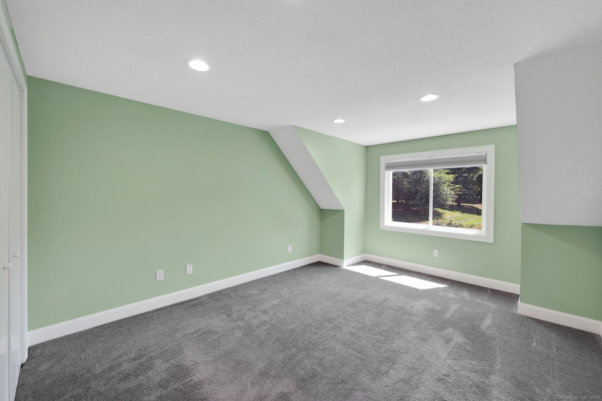 242 Talcottville Road 105