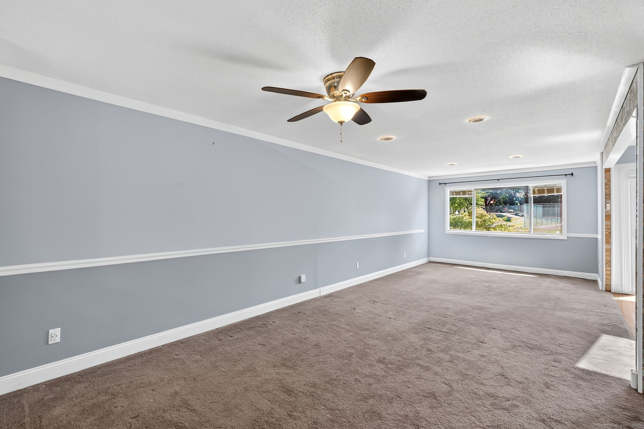 242 Talcottville Road 105