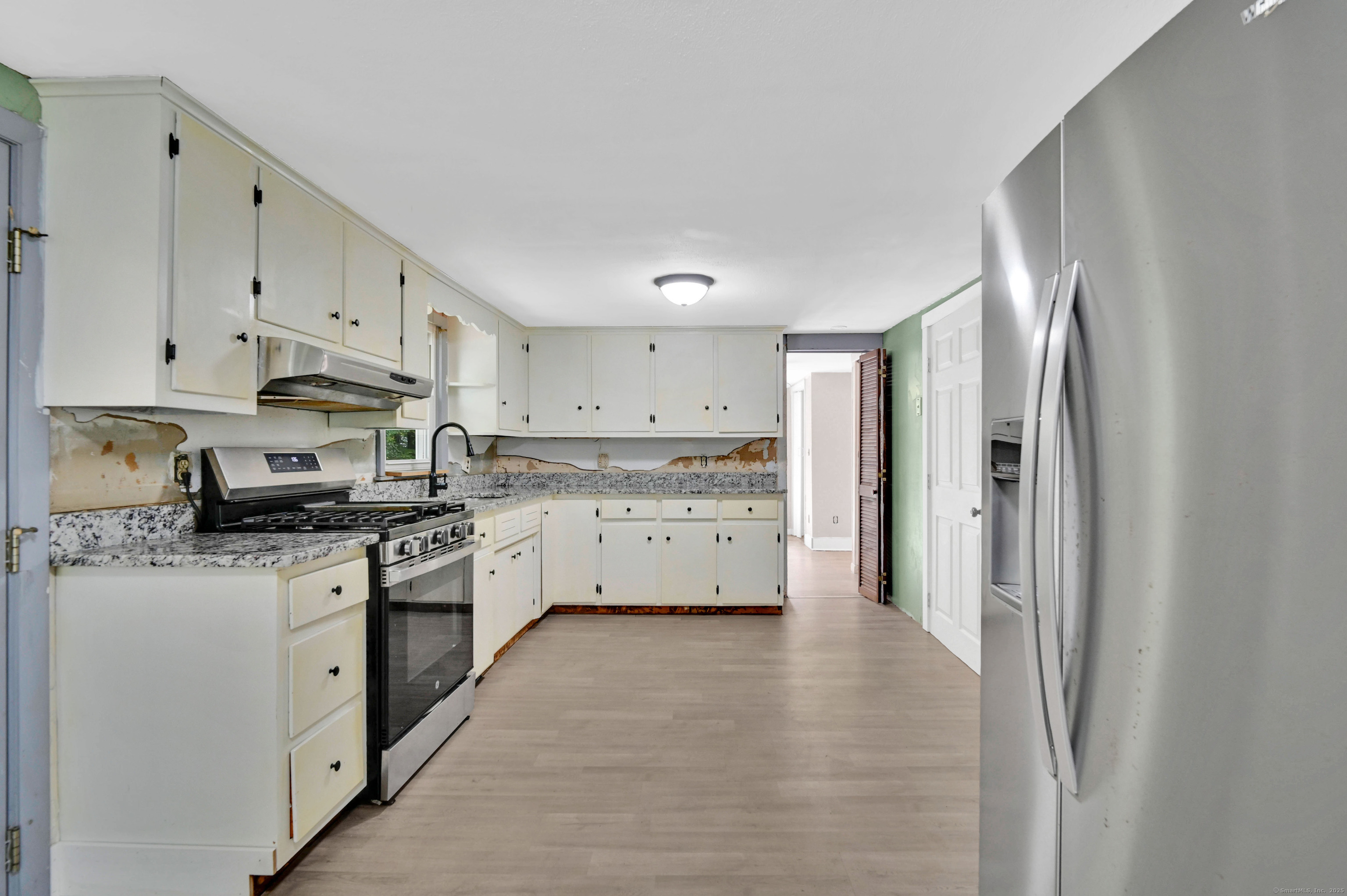 454 Merrow Road