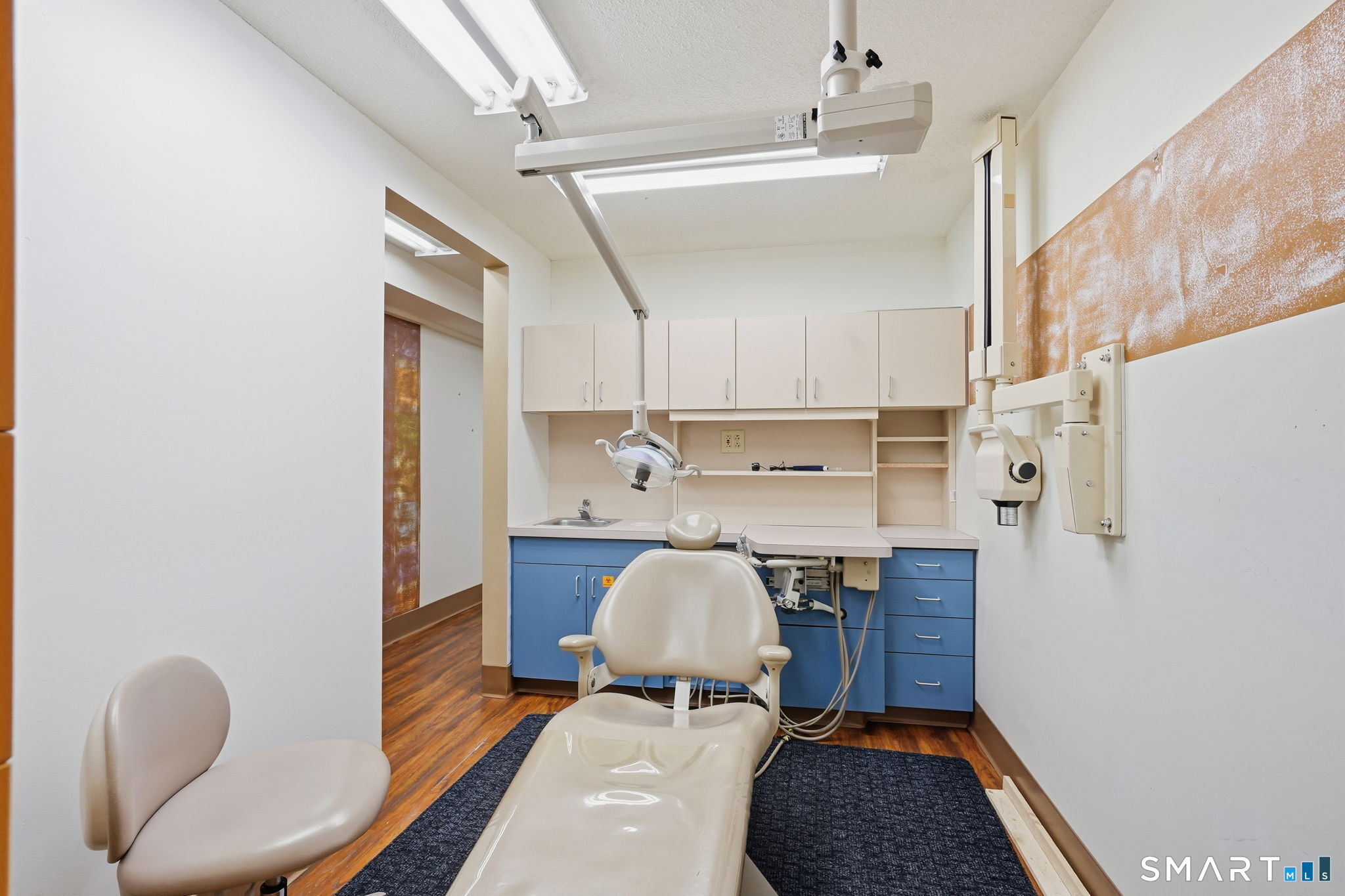 1050 Sullivan Avenue STE A1