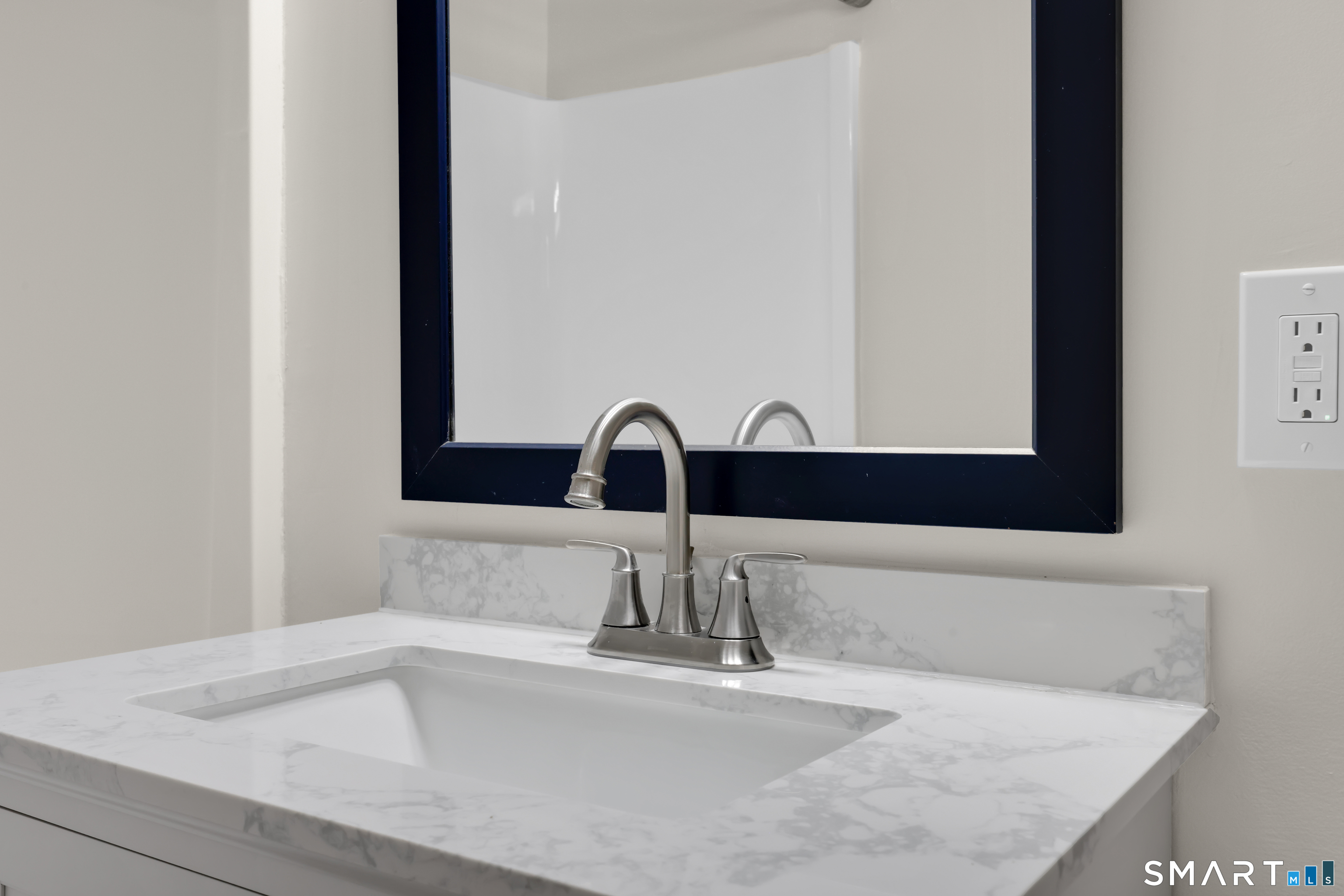 949 Pleasant Vly Road 5-1