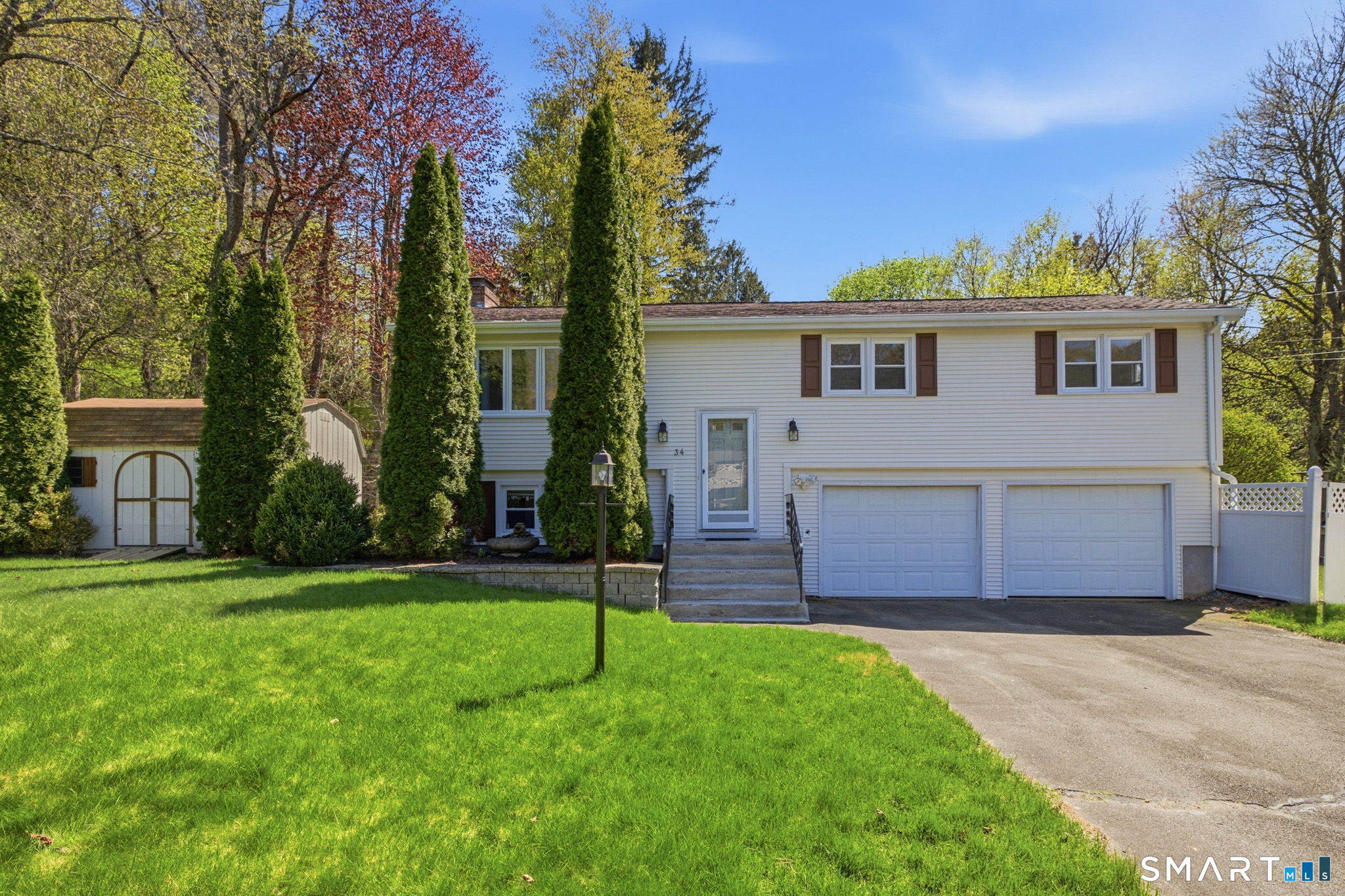 34 Kenneth Drive