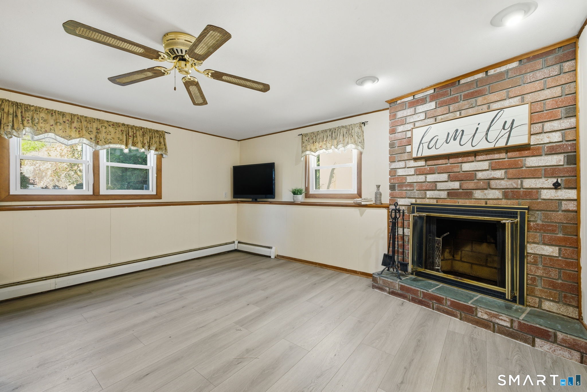 34 Kenneth Drive