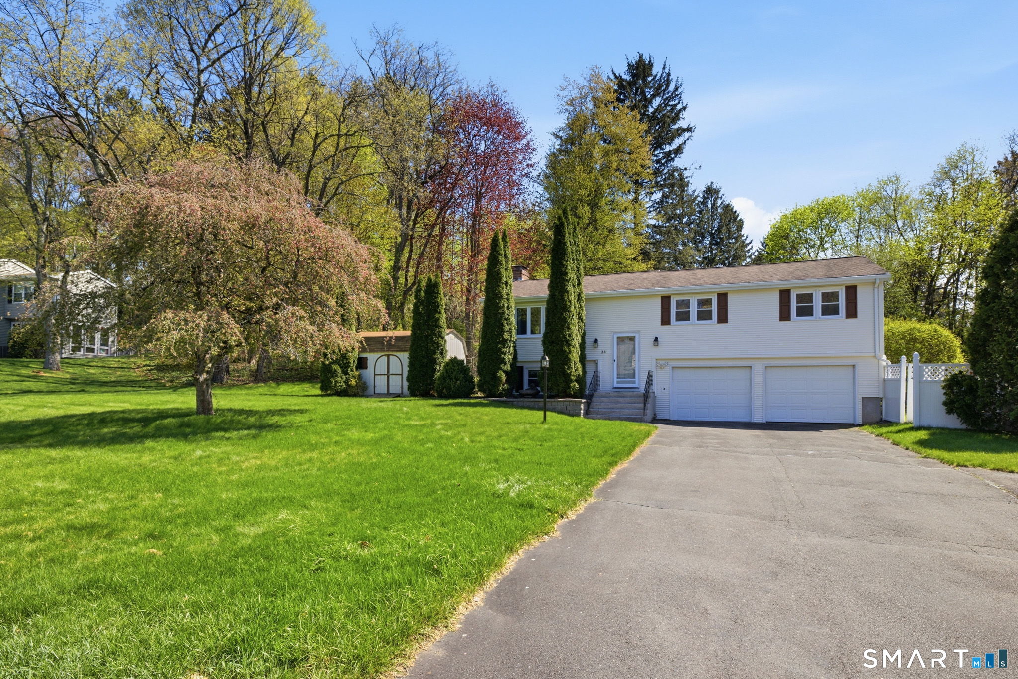 34 Kenneth Drive