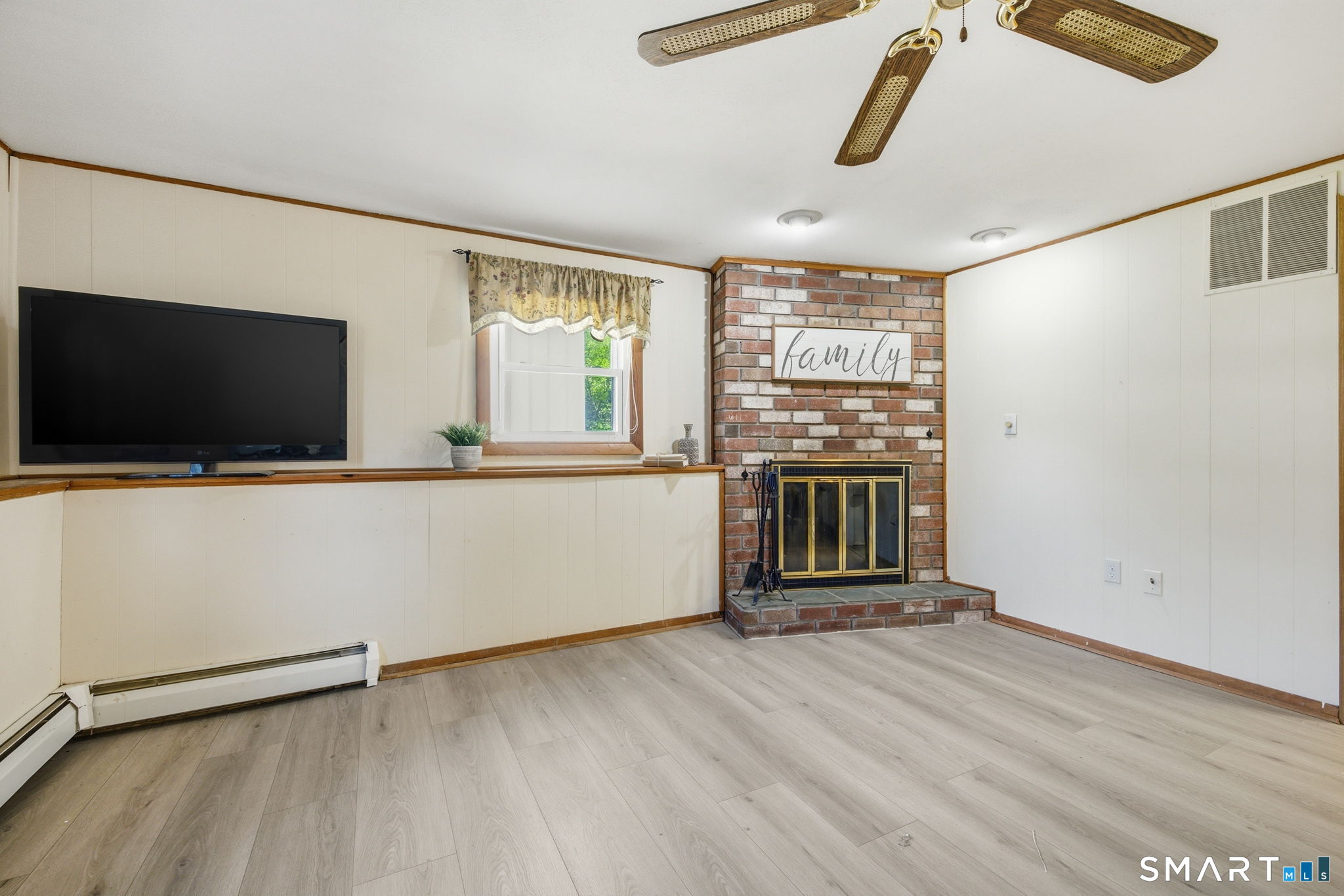 34 Kenneth Drive