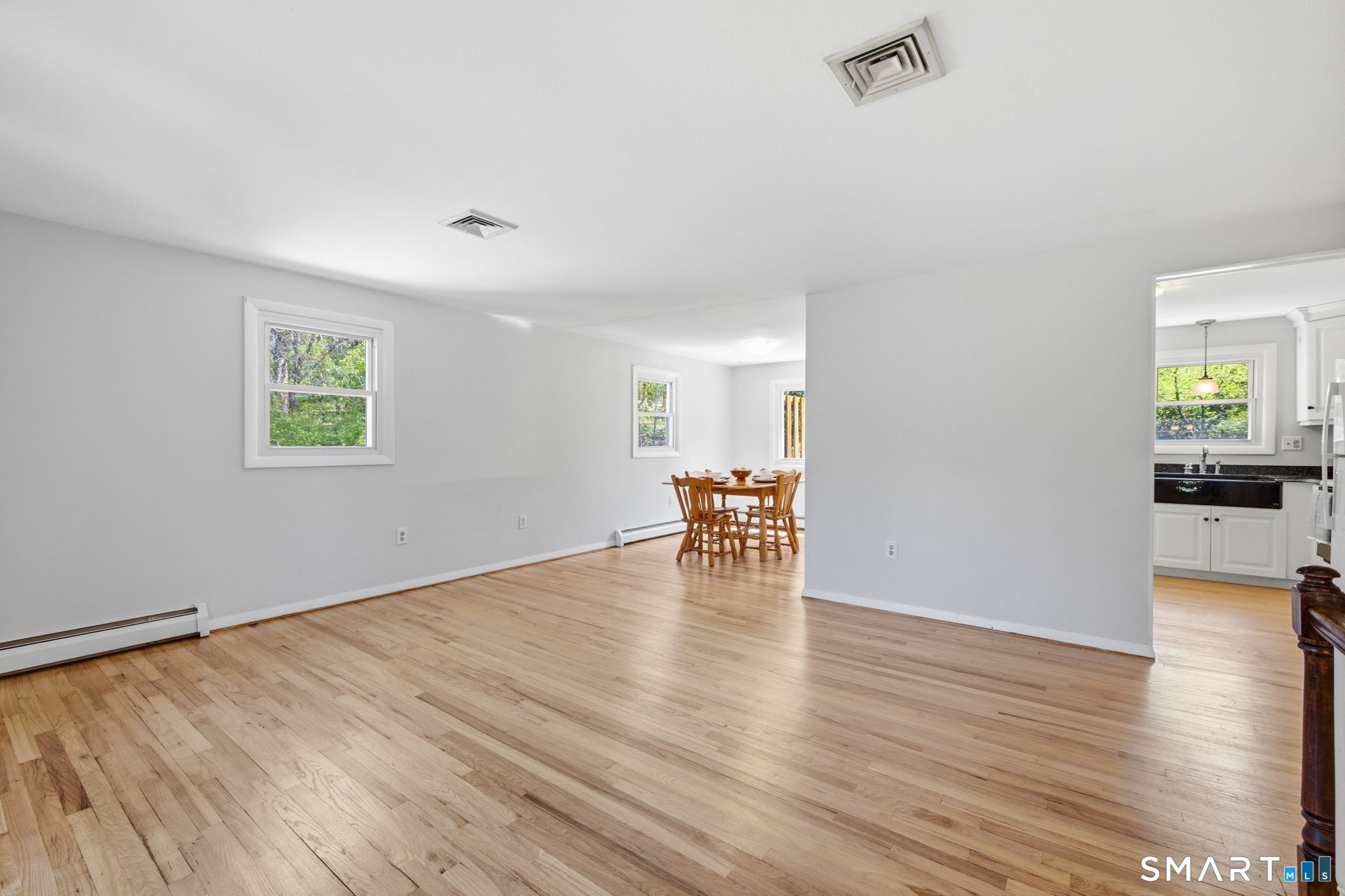 34 Kenneth Drive