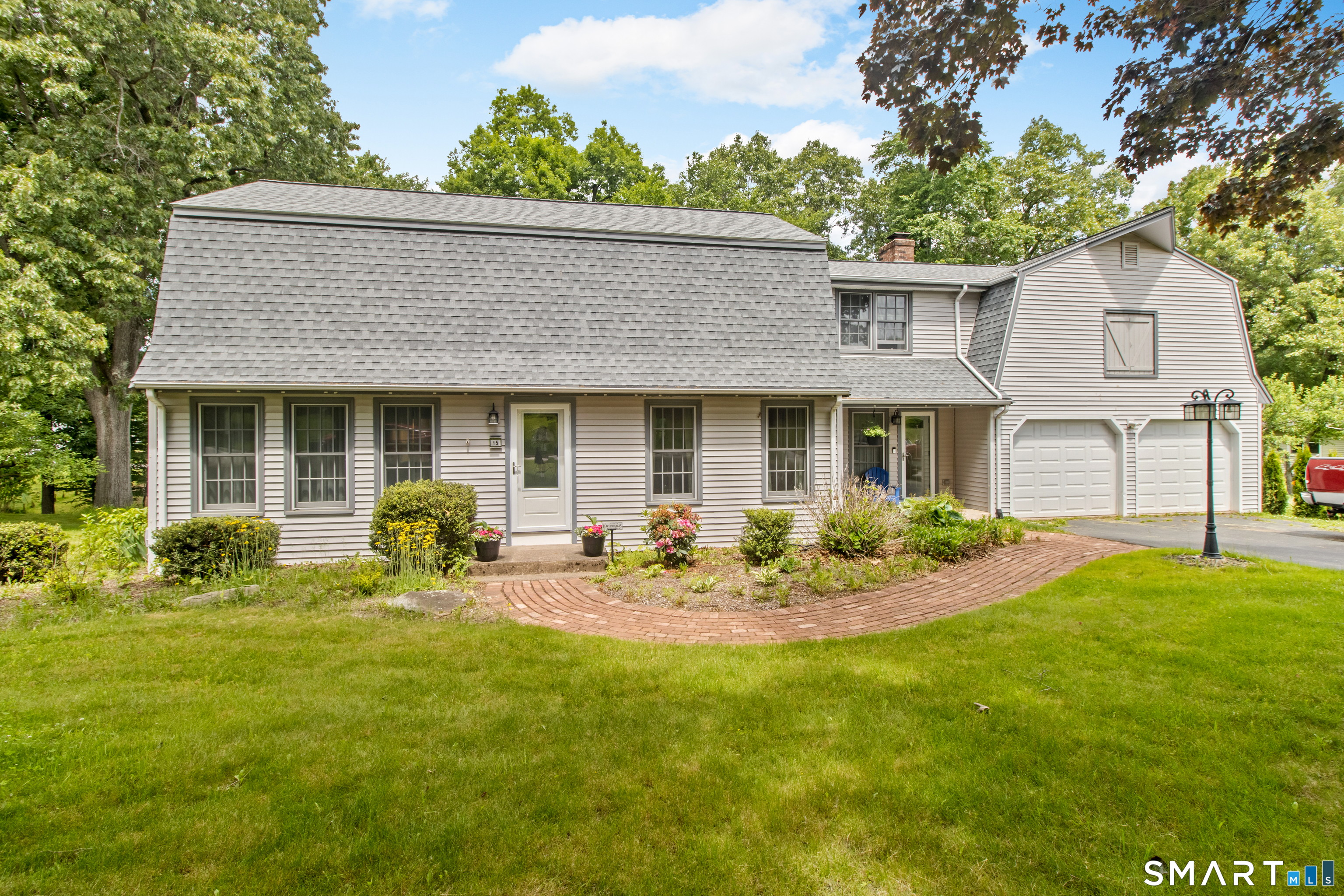 15 Ledgecrest Terrace