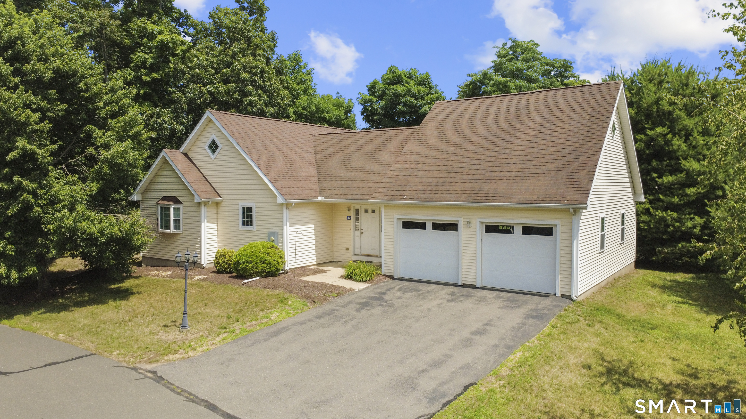 42 Joanne Drive Unit: 42