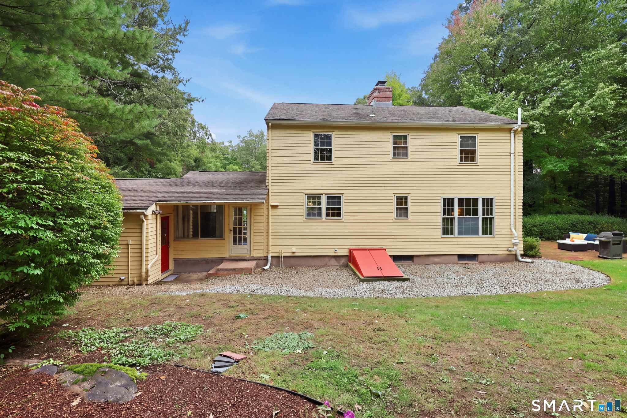 182 Vernon Street West
