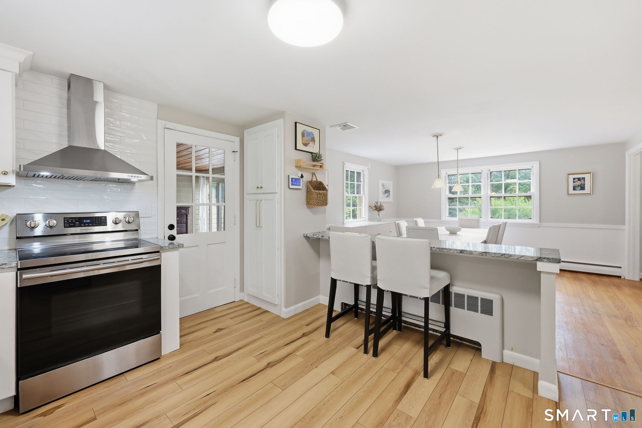 182 Vernon Street West