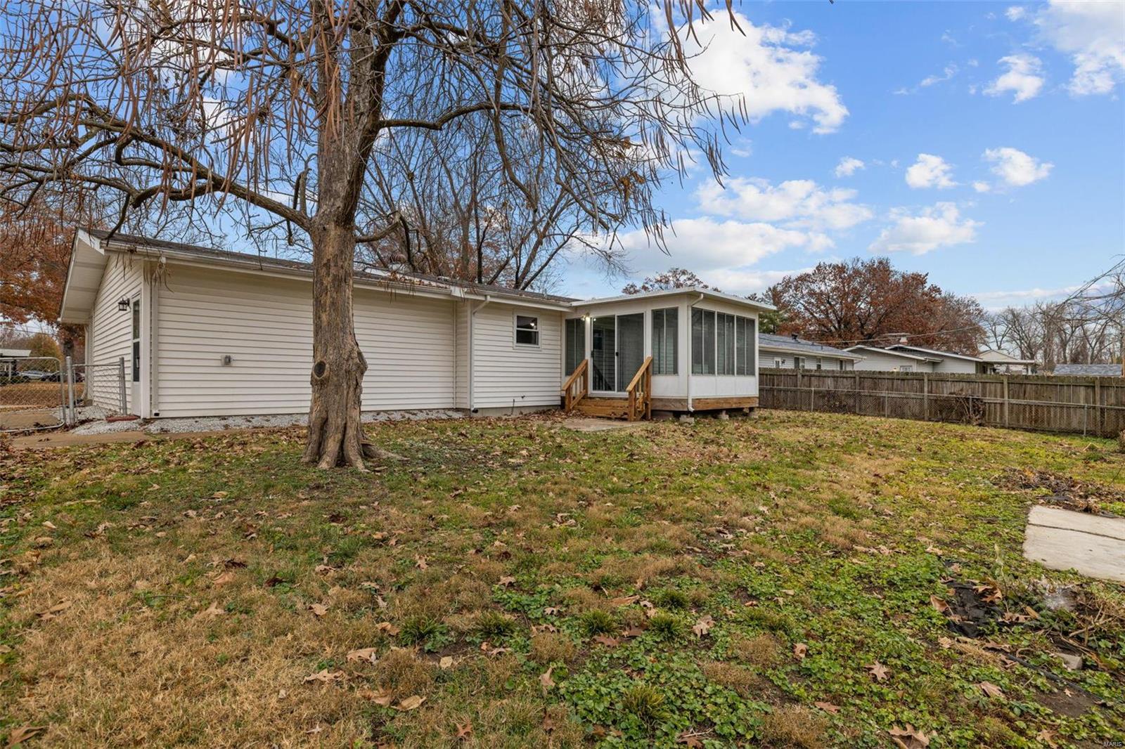 2544 Shorewood Drive