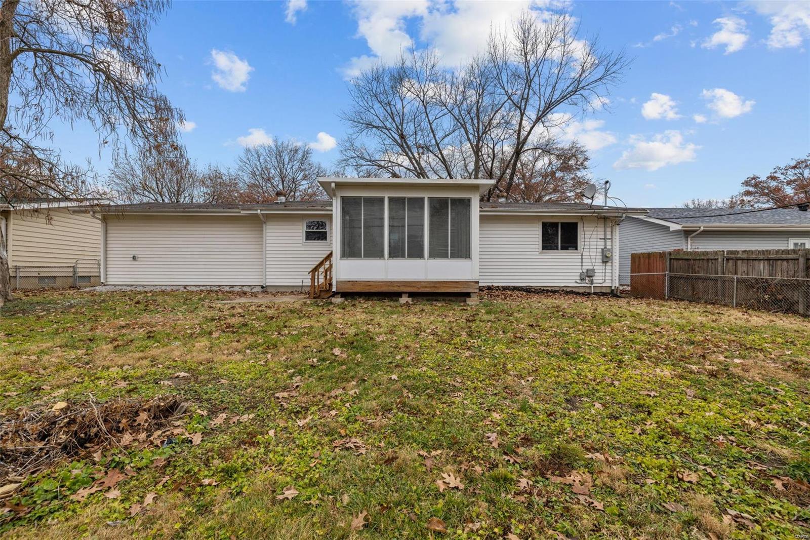 2544 Shorewood Drive