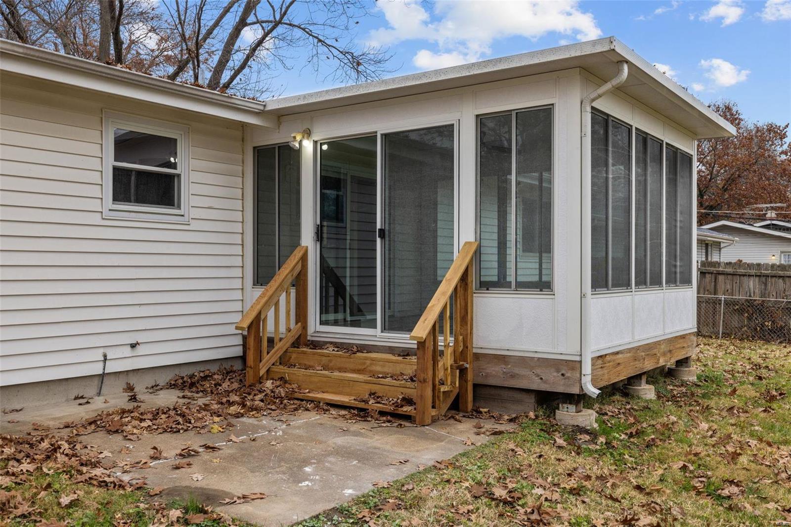 2544 Shorewood Drive
