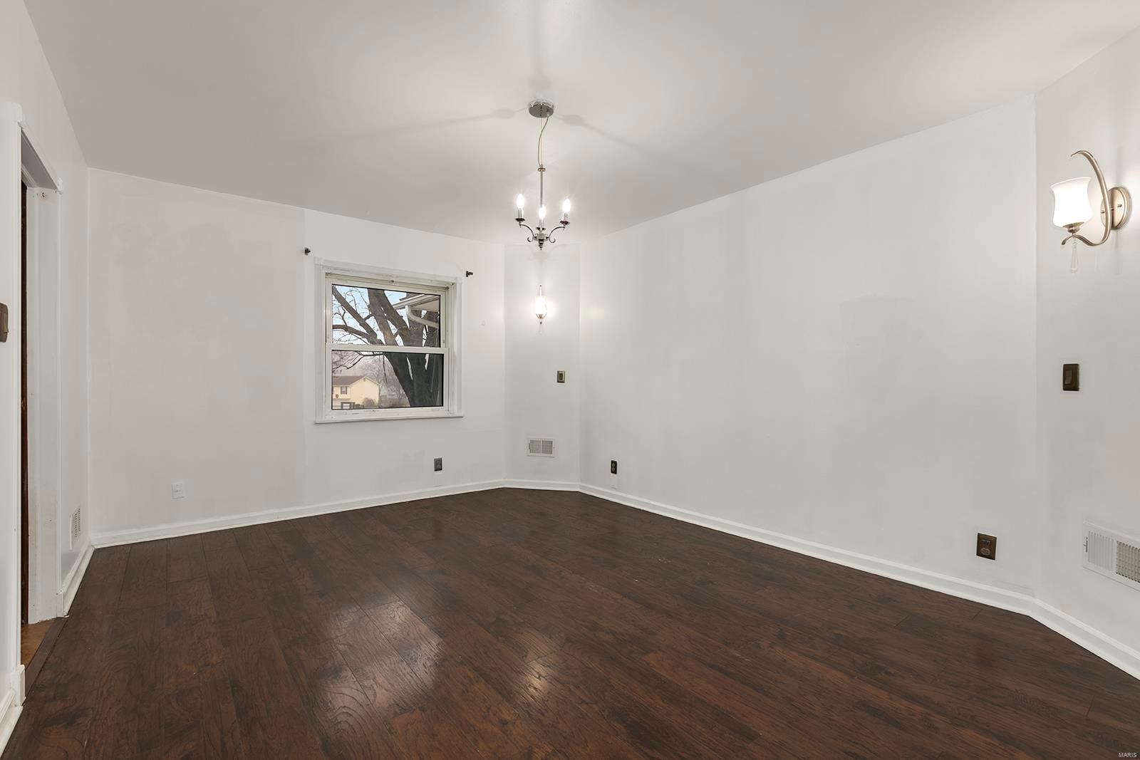 36 Circle Way