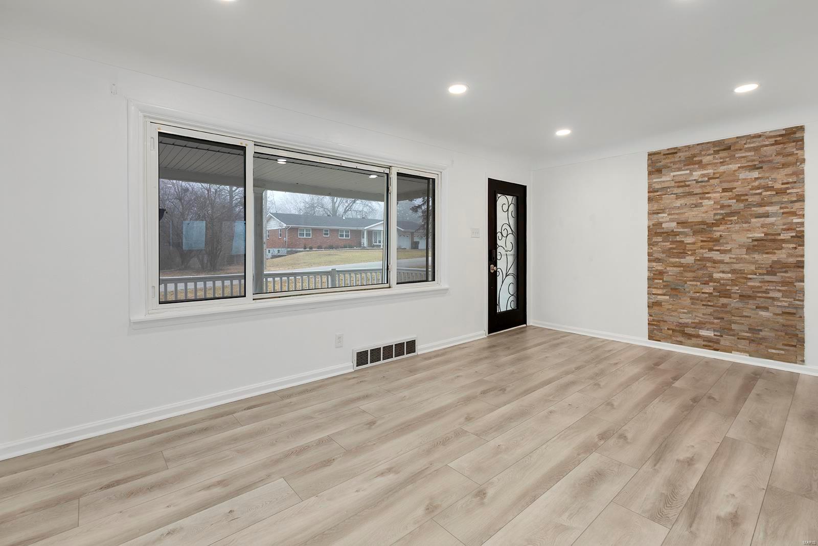 36 Circle Way