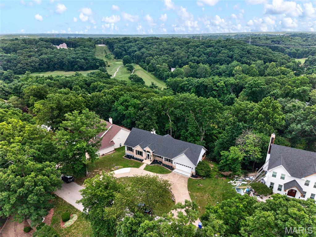 5032 Oak Bluff Drive