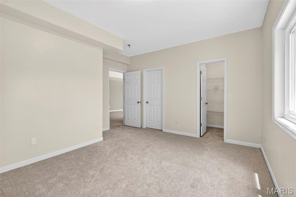 5032 Oak Bluff Drive