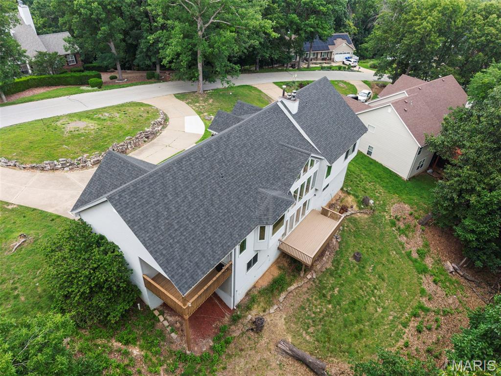 5032 Oak Bluff Drive