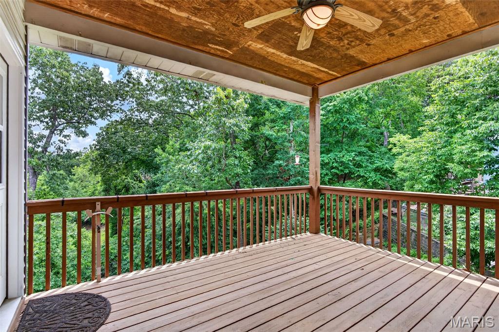 5032 Oak Bluff Drive