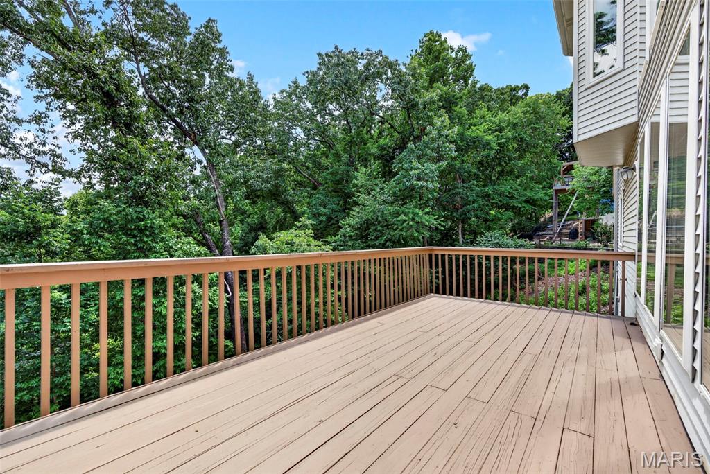 5032 Oak Bluff Drive