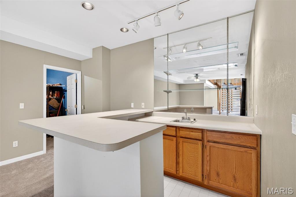5032 Oak Bluff Drive