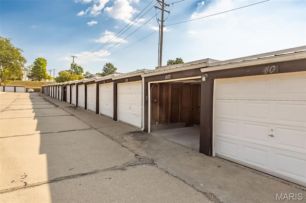 907 King Drive Unit: 2C