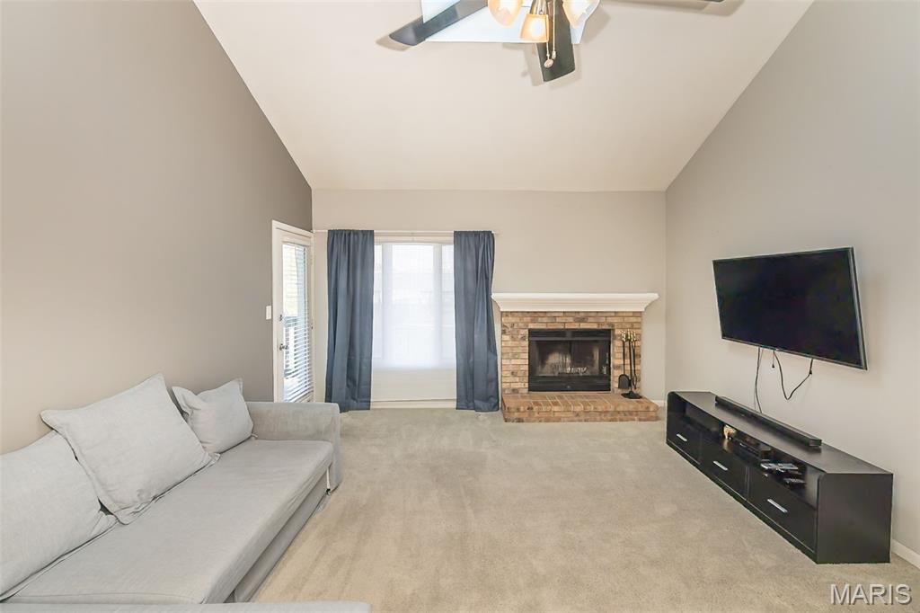 907 King Drive Unit: 2C