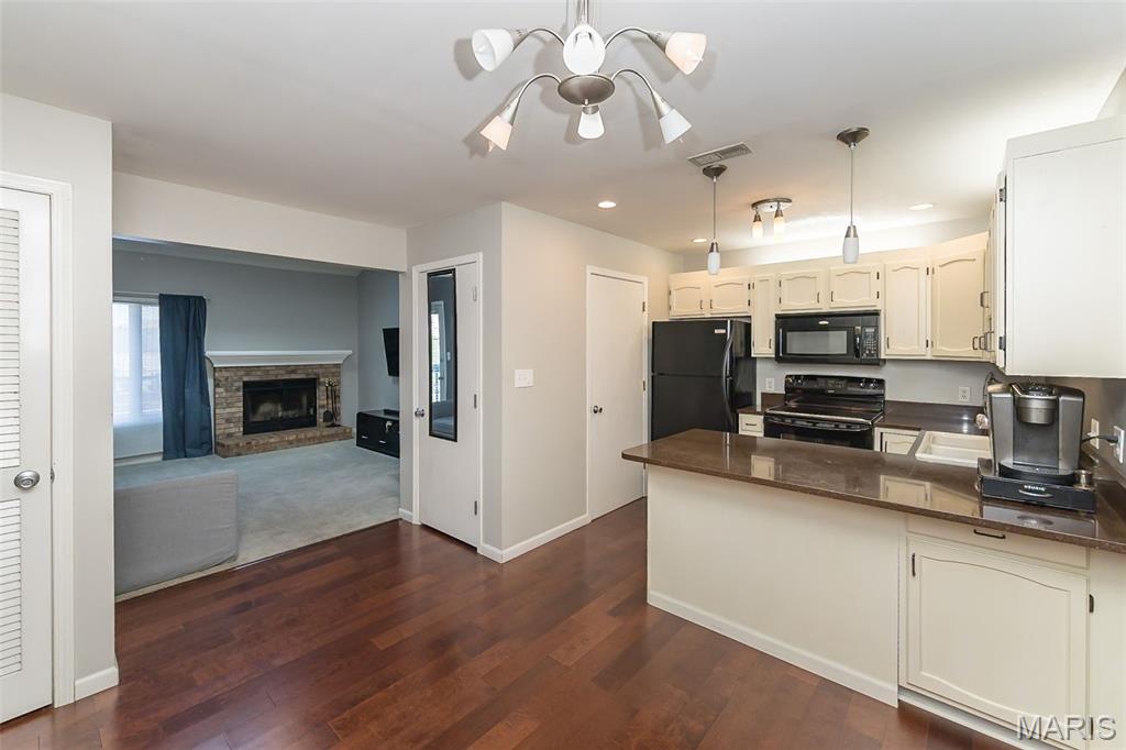 907 King Drive Unit: 2C