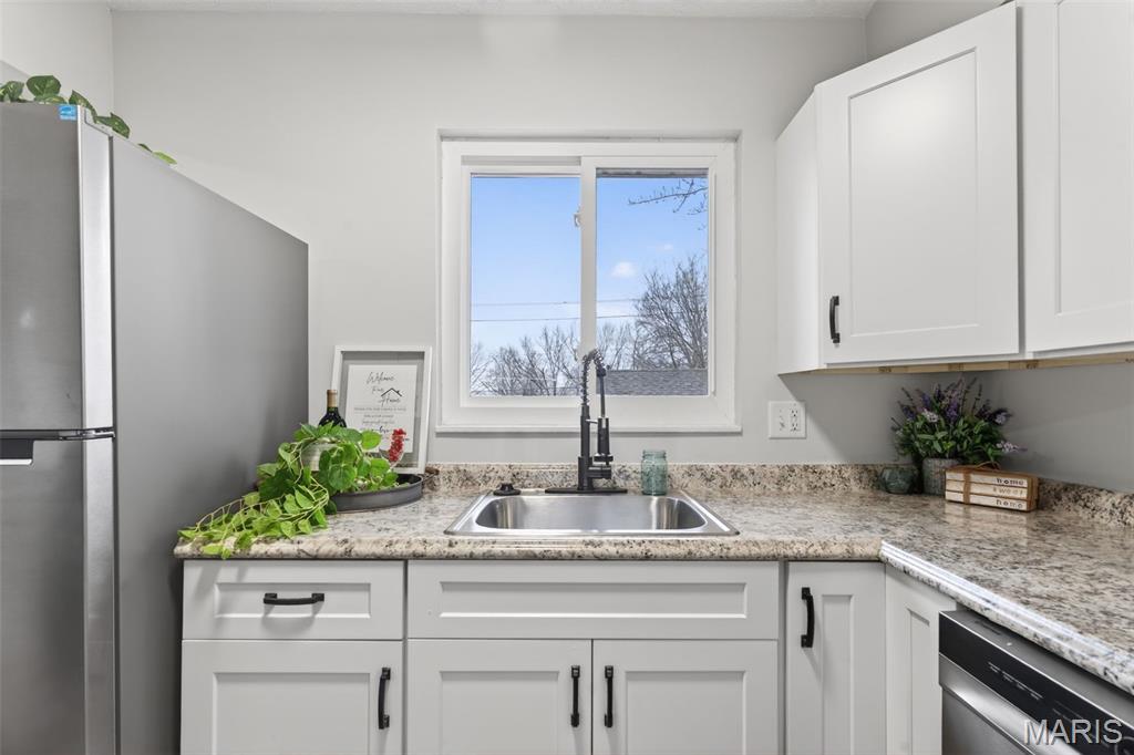 9225 Corregidor Avenue