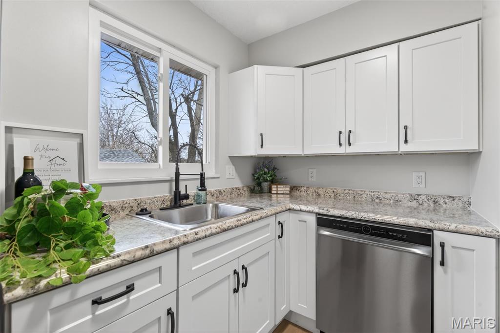 9225 Corregidor Avenue