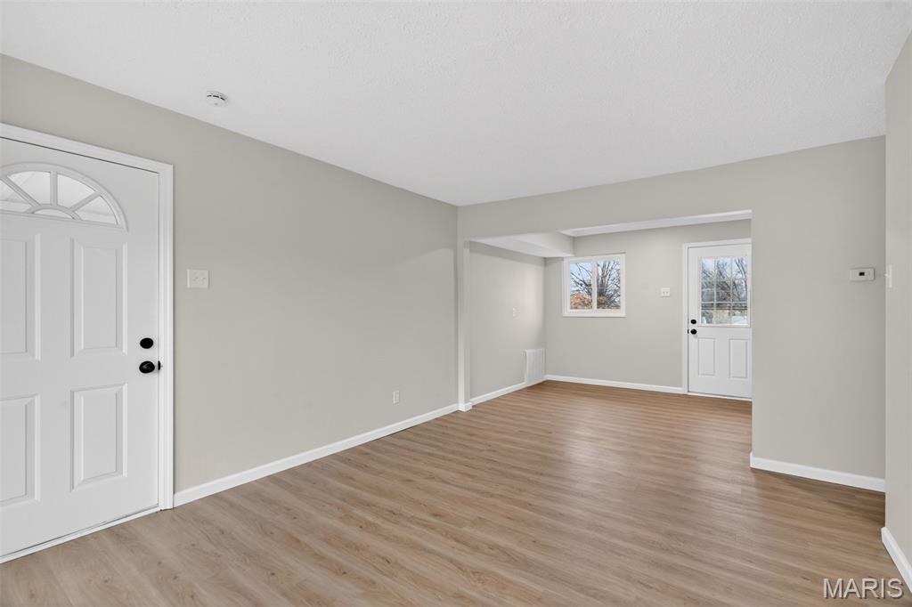 9225 Corregidor Avenue