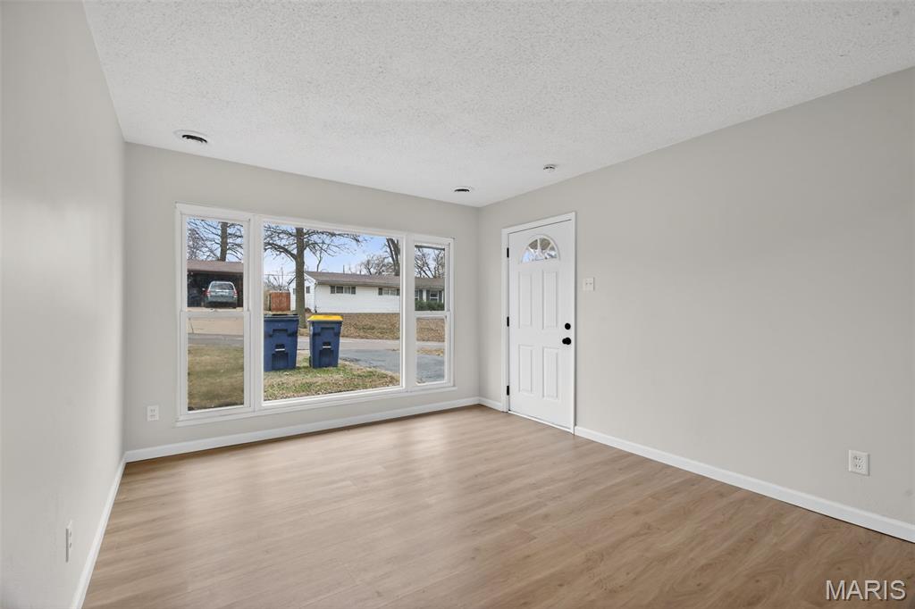 9225 Corregidor Avenue