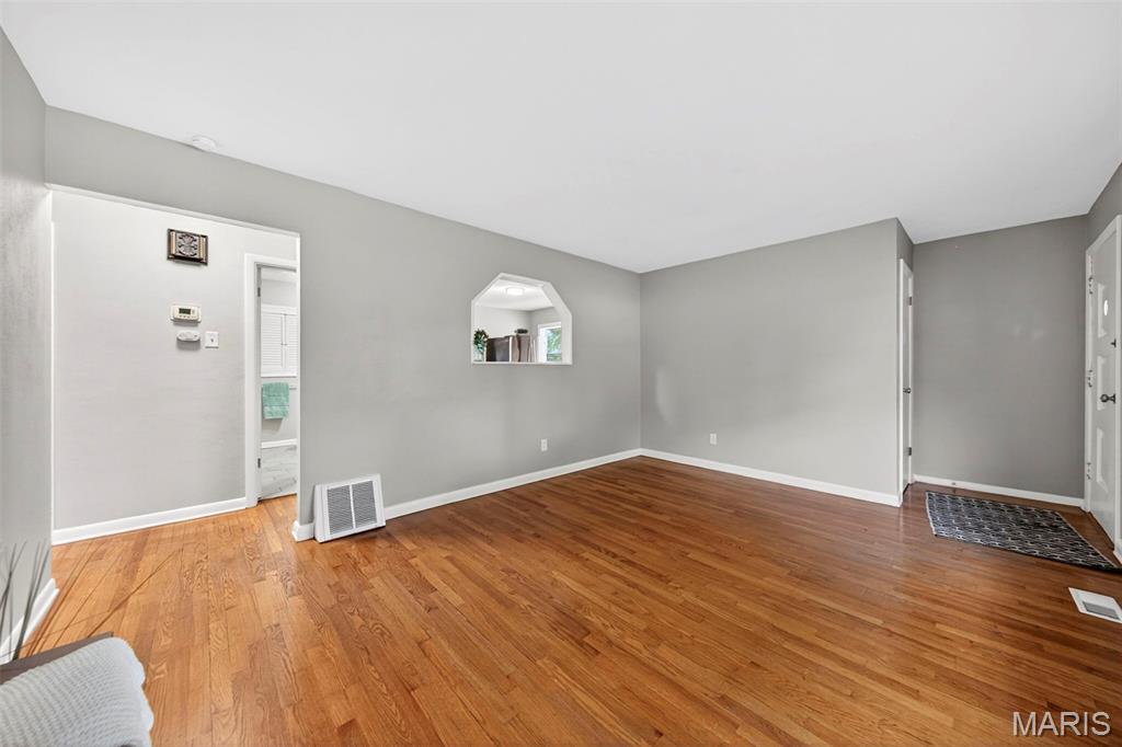 860 Loekes Drive