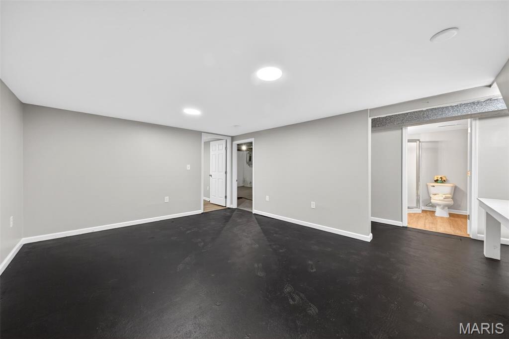 860 Loekes Drive