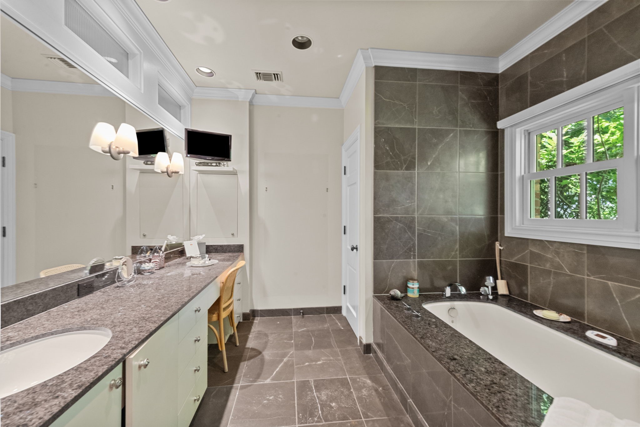 8055 Eagle Mountain Circle
