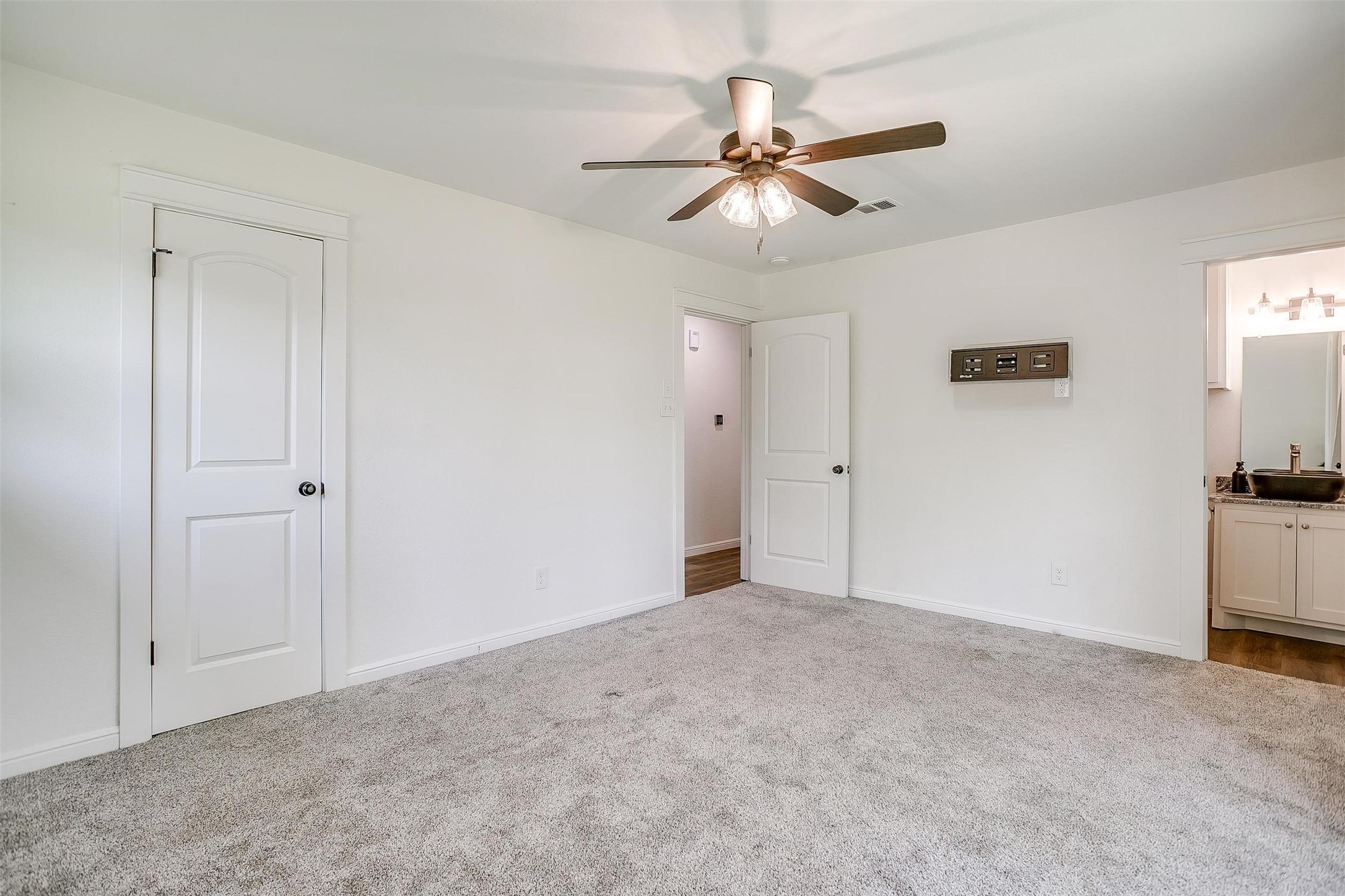 3009 Ranch House Road