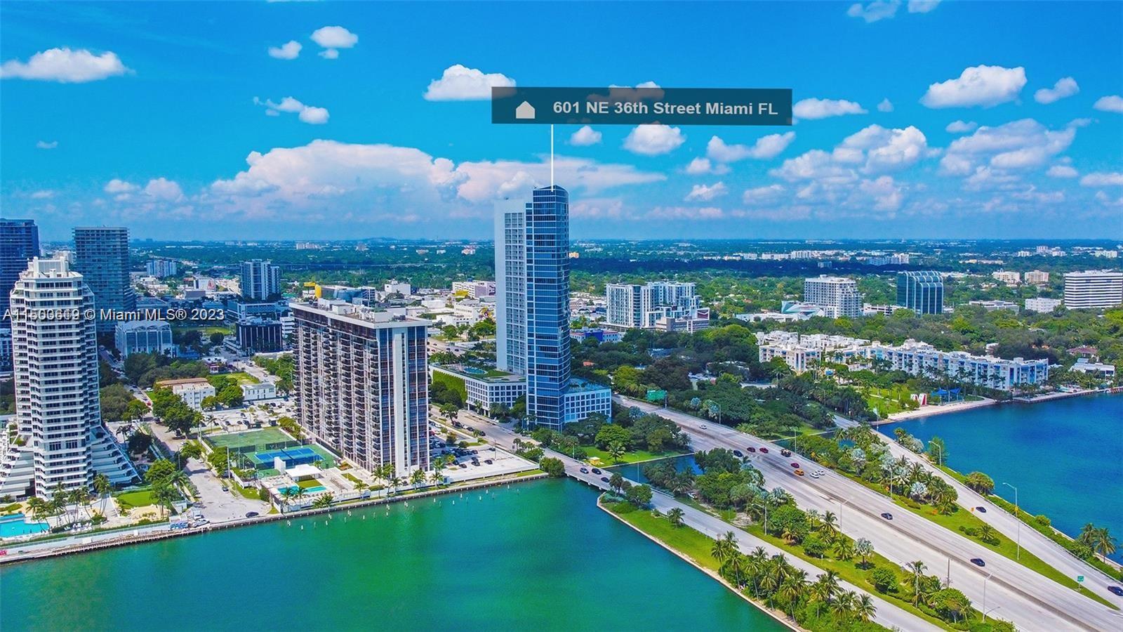 601 NE 36th St # 1402