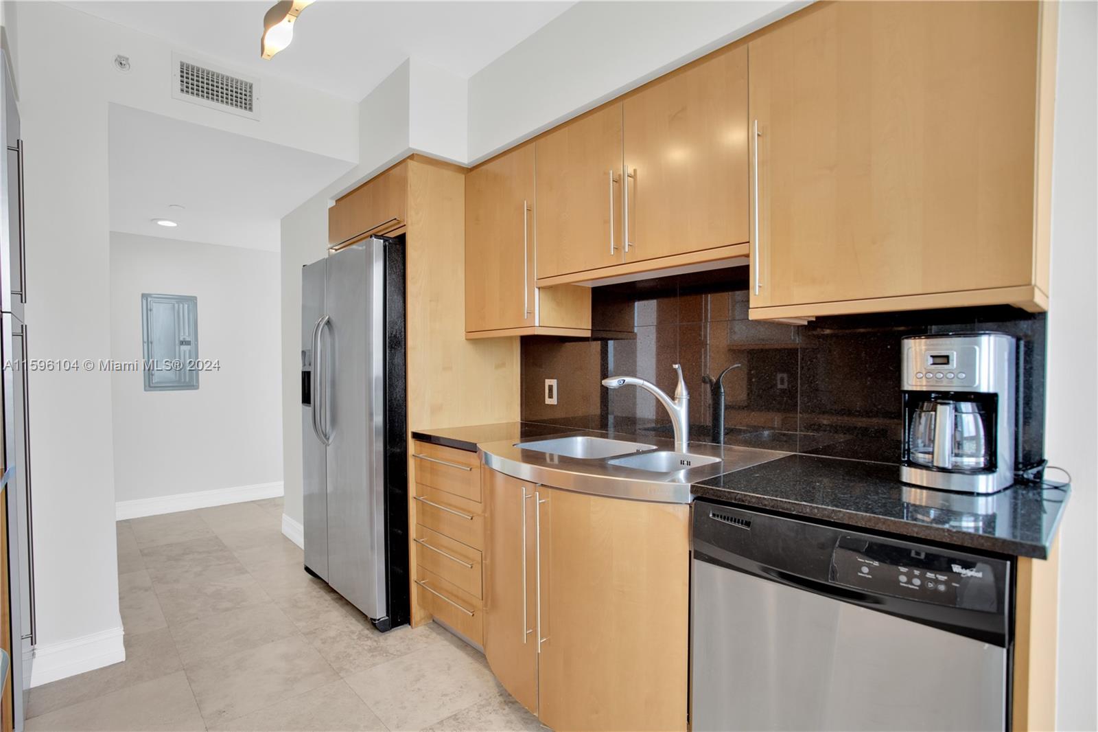 6365 Collins Ave # 1507