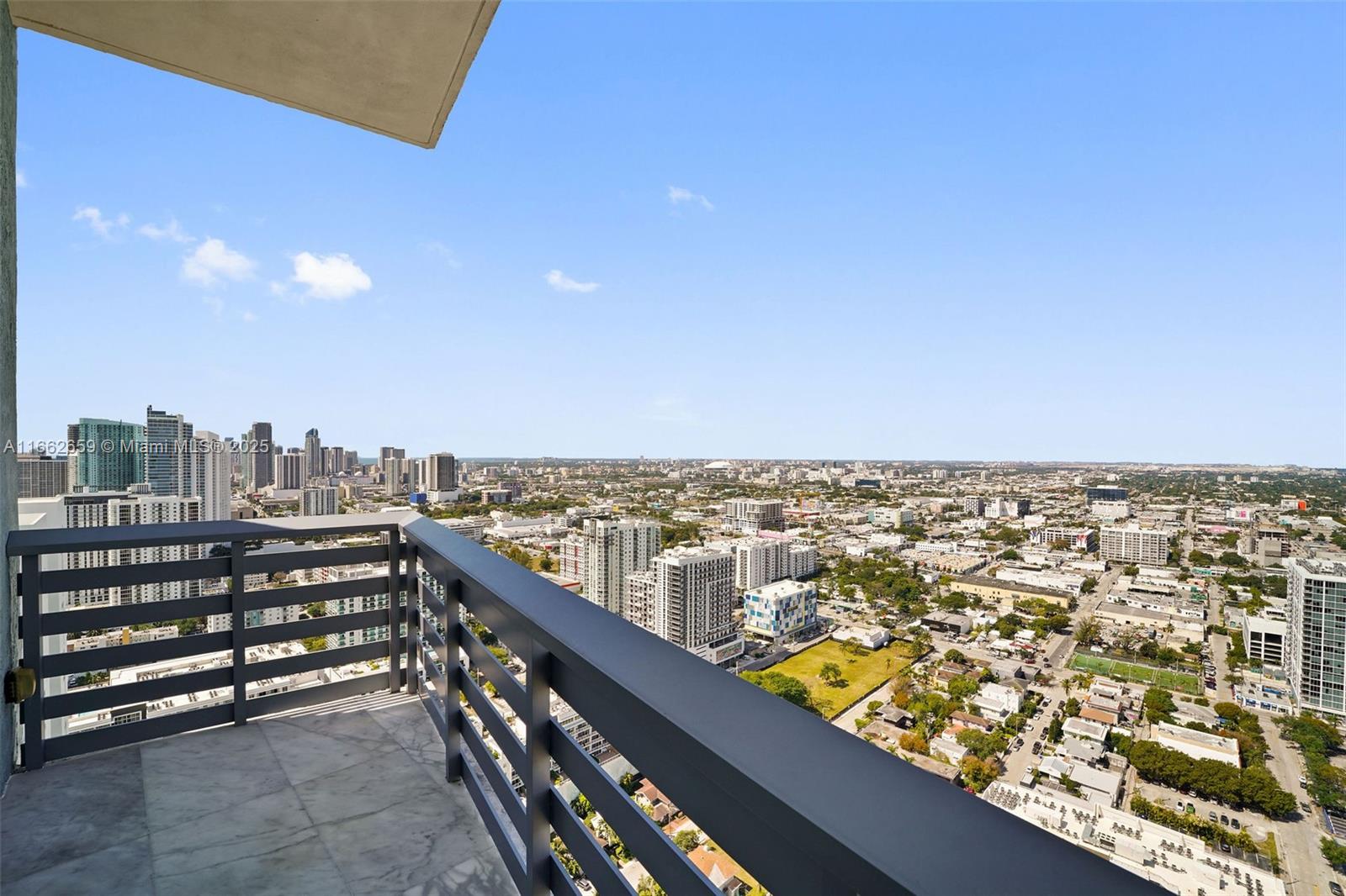 460 NE 28th St # 4104