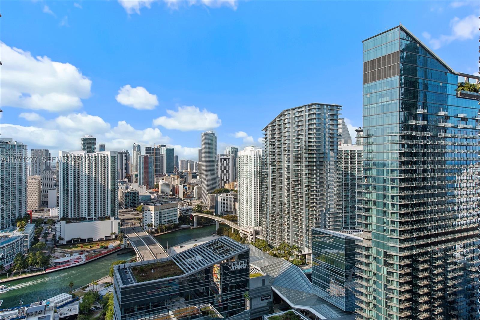 55 SW 9th St # 3601