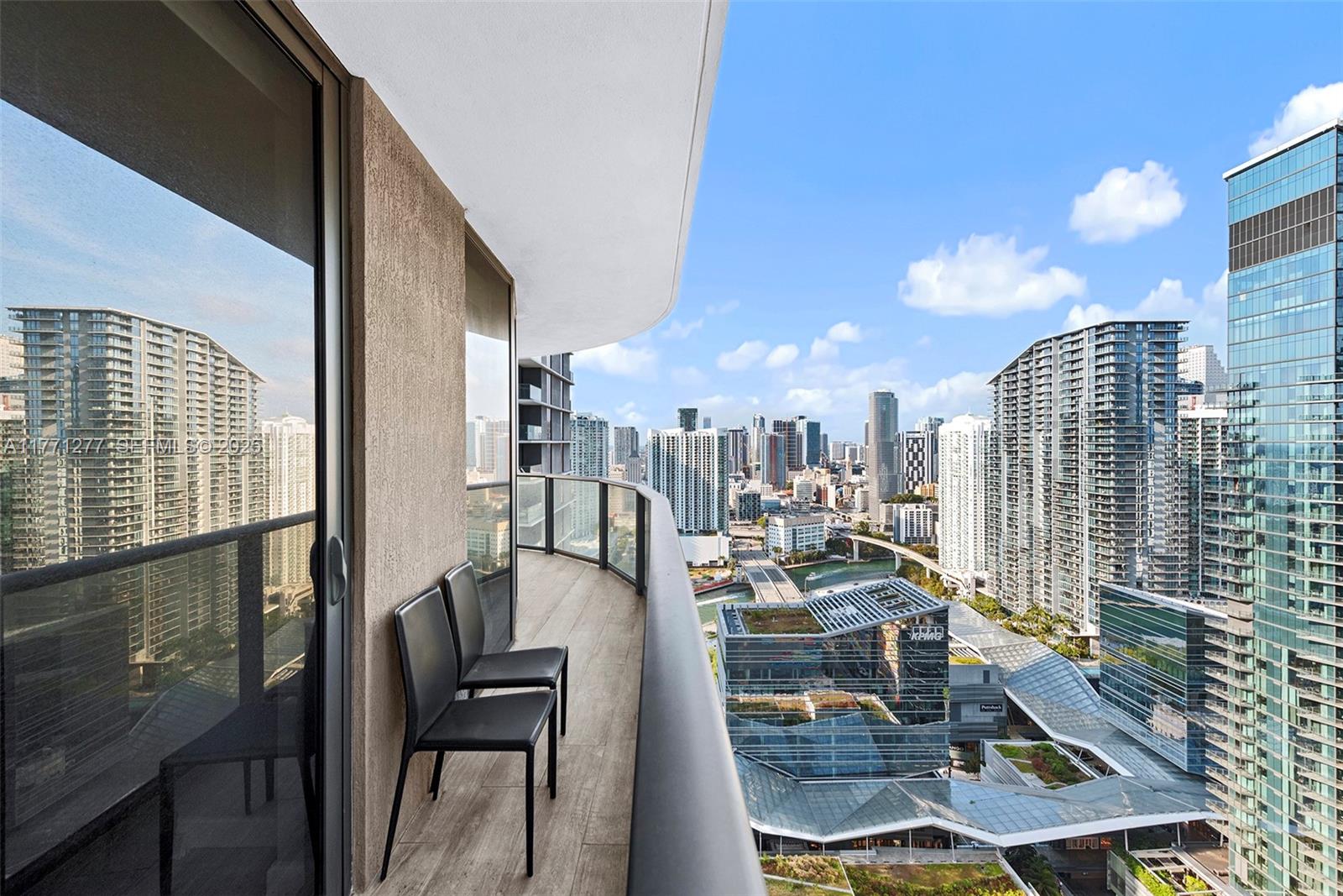 55 SW 9th St # 3601