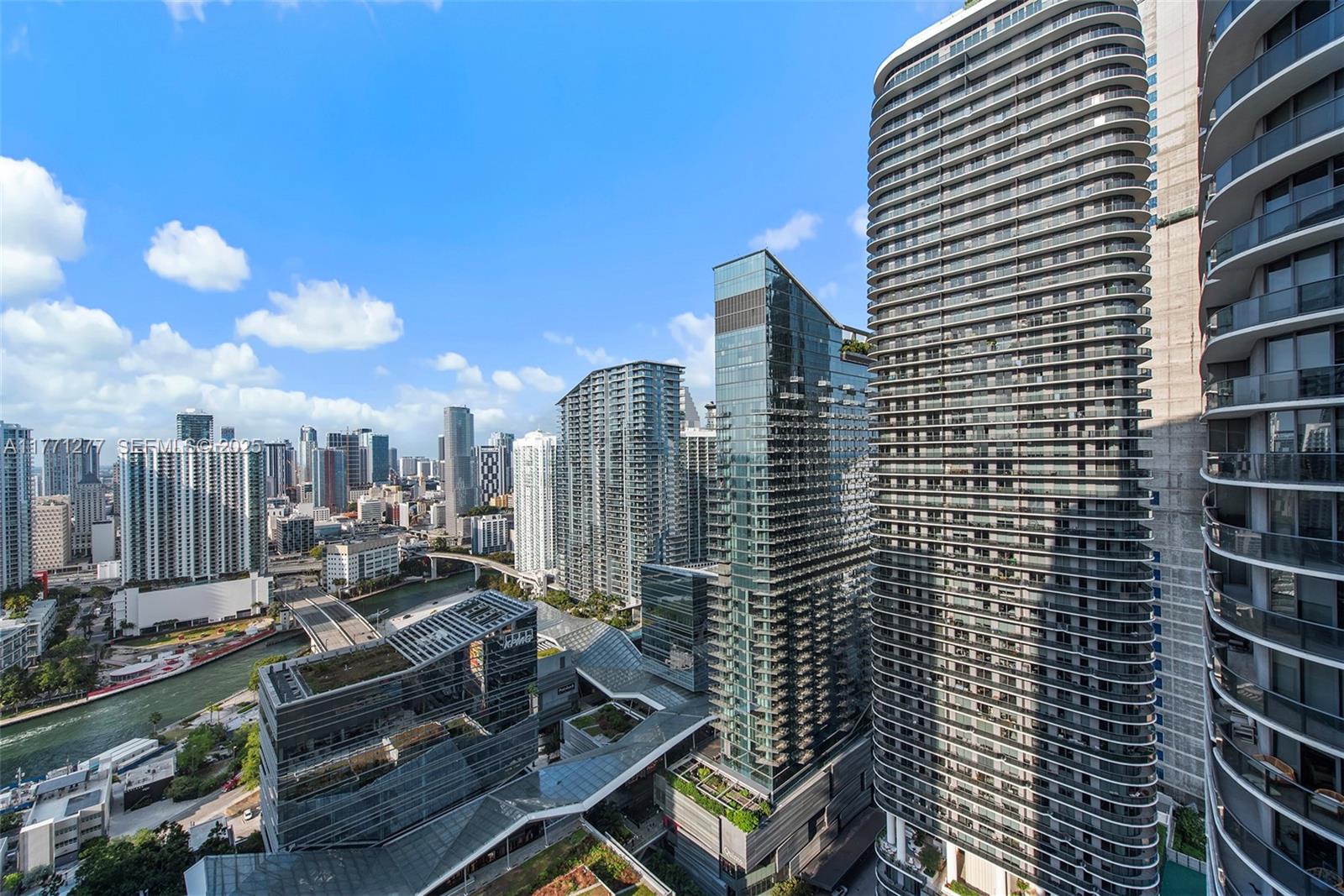 55 SW 9th St # 3601