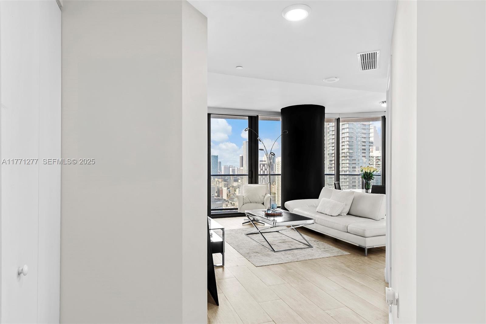 55 SW 9th St # 3601