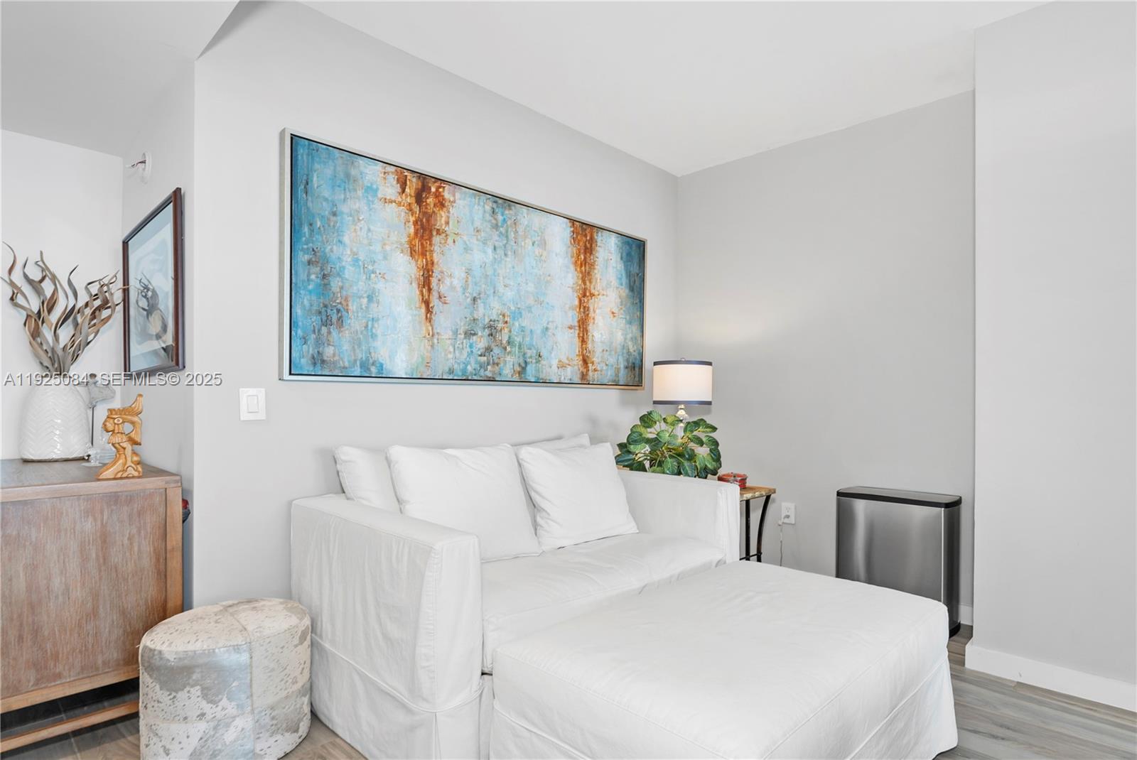 460 NE 28th St # 3106