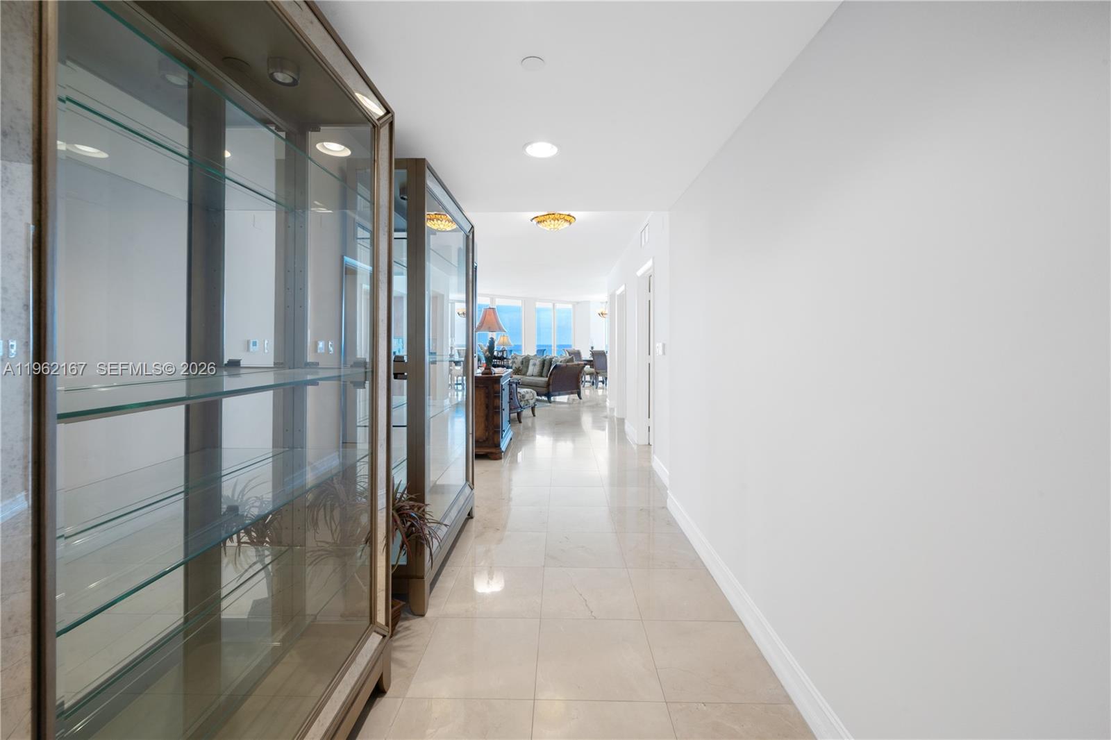 6365 Collins Ave # 1901